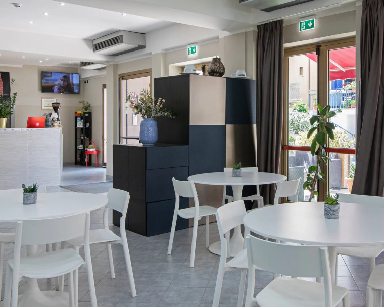 media.Slide - Home 01