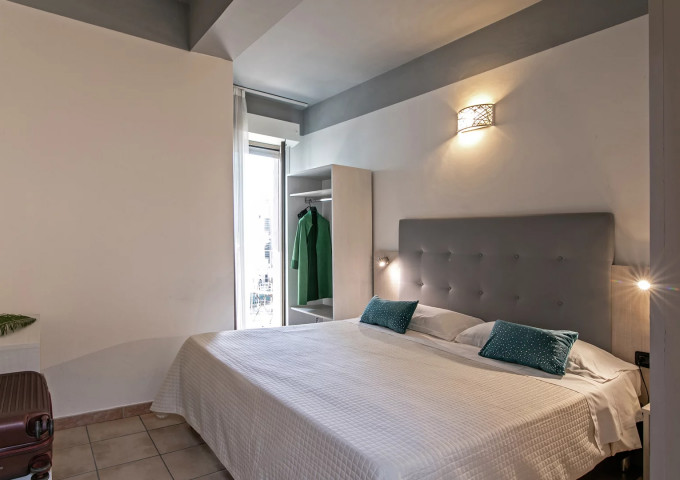 media.Gallery-standard 3