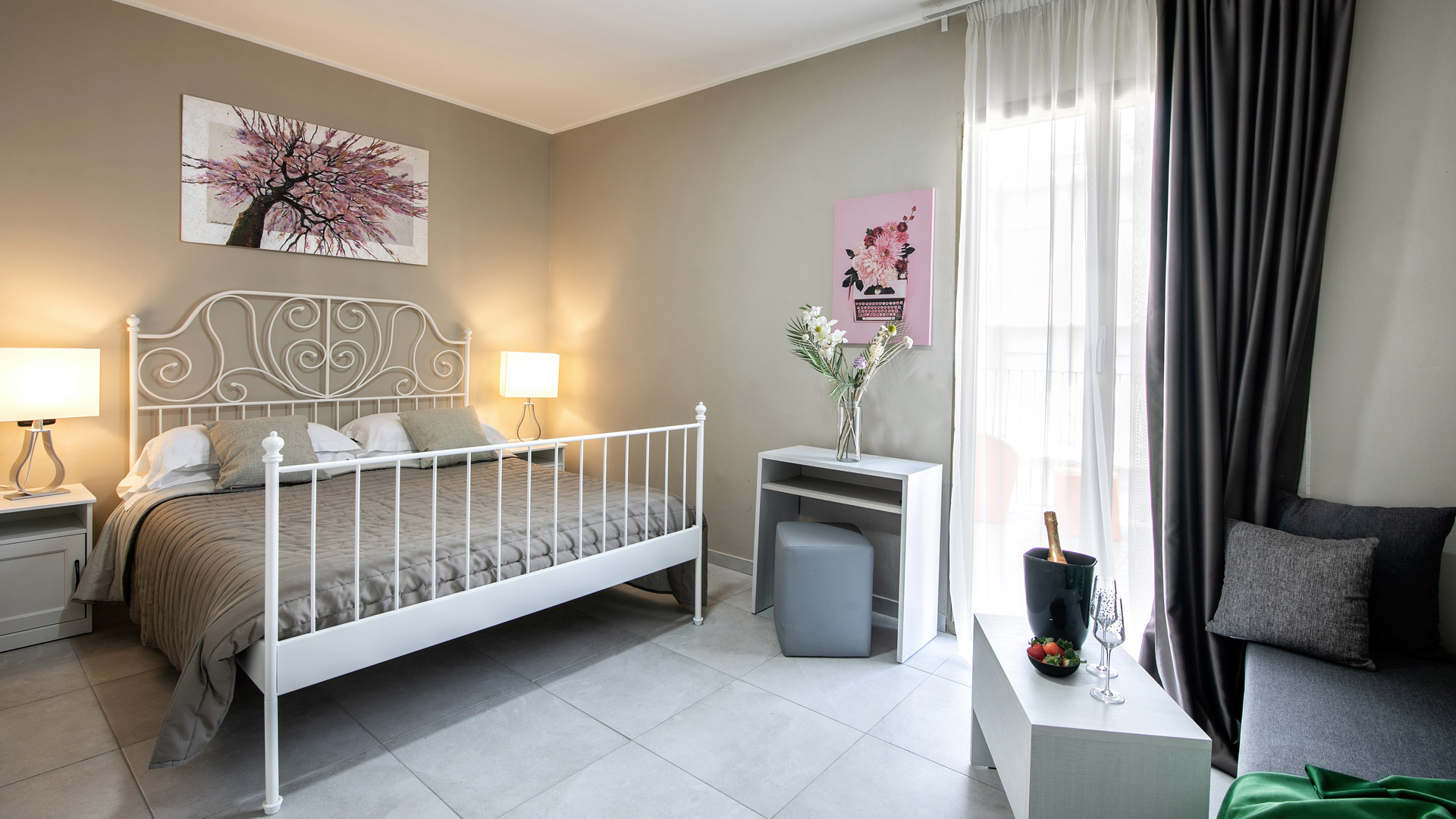 media.Slide camere 01